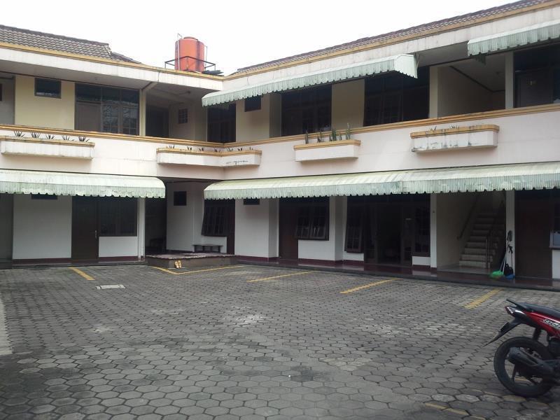 Hotel Sriwijaya バンドゥン エクステリア 写真